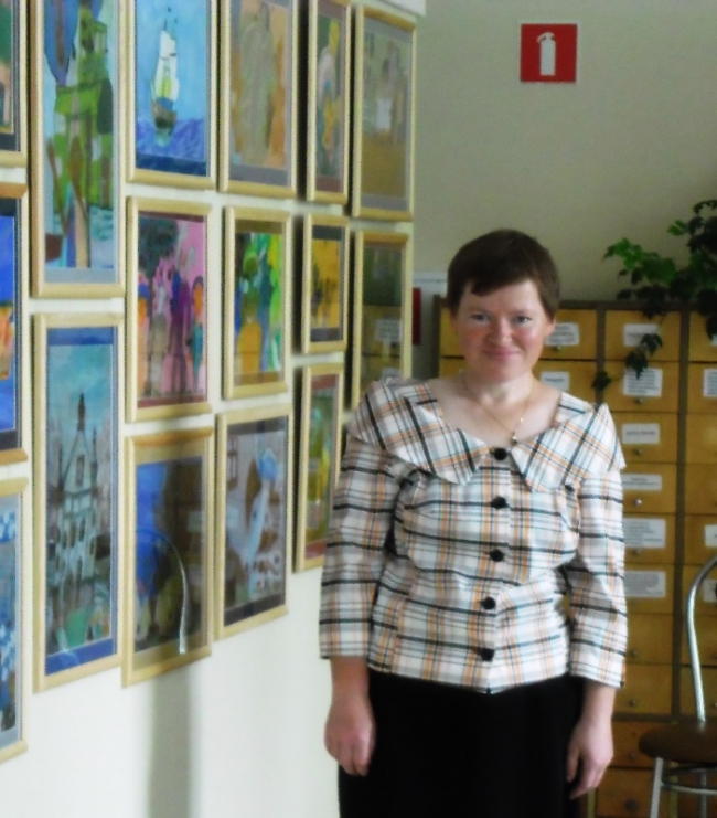 Wystawa „Kolory wyobraźni” w brzozowskiej Bibliotece Pedagogicznej