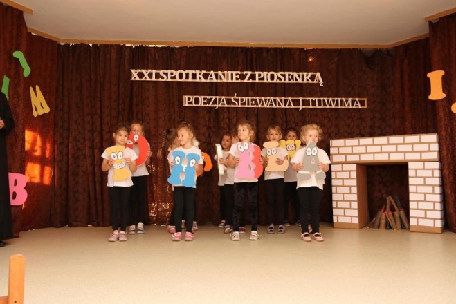„Spotkanie z poezją śpiewaną Juliana Tuwima” u „Gumisiów” w Humniskach