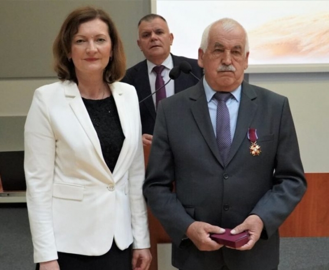 Andrzej Rzepka ze Złotym Krzyżem Zasługi