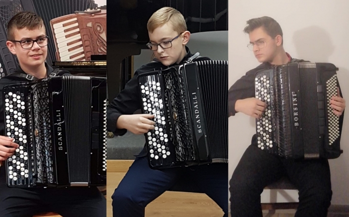 Filip i Dawid Siwieccy oraz Kacper Kosztyła - kolejny sukces sanockich akordeonistów, tym razem na Łotwie