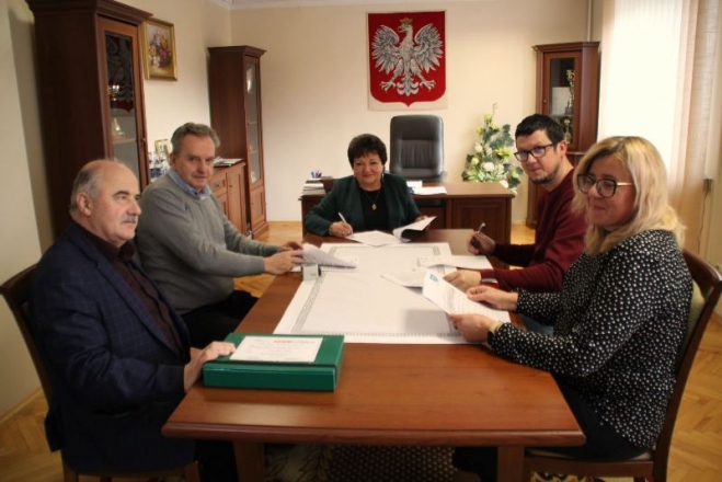UG Jasienica Rosielna)